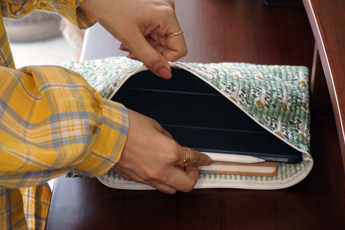 Willow Bloom Tablet Sleeve